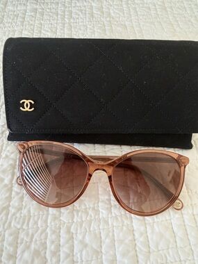 CHANEL Brown Translucent 5448 Frame Sunglasses with Quilted Black Case